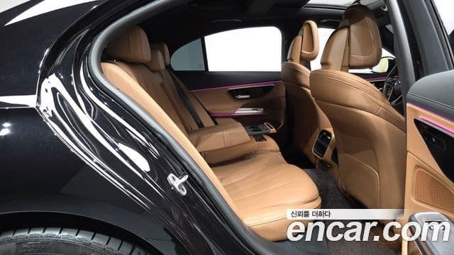 Mercedes-Benz E-Class 2024 — Şəkil 11/20