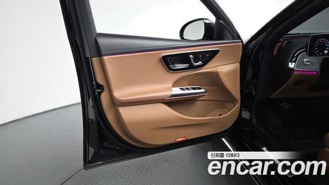 Mercedes-Benz E-Class 2024 — Şəkil 32/34