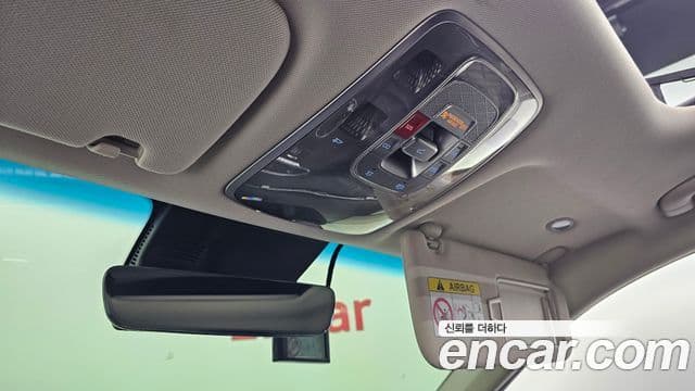 Genesis GV70 2022 — Photo 26/34
