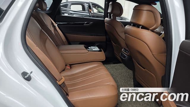 Genesis Electrified G80 2020 — Şəkil 11/20