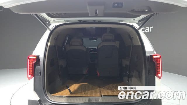 Kia Carnival 2024 — Şəkil 20/20