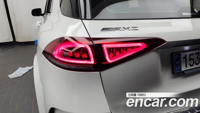 Mercedes-Benz GLE-Class 2023 — Photo 34/35