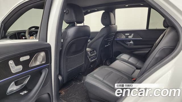 Mercedes-Benz GLE-Class 2023 — Photo 6/35