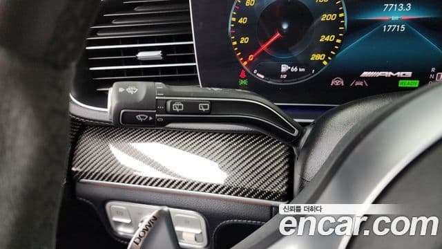 Mercedes-Benz GLE-Class 2023 — Photo 7/35