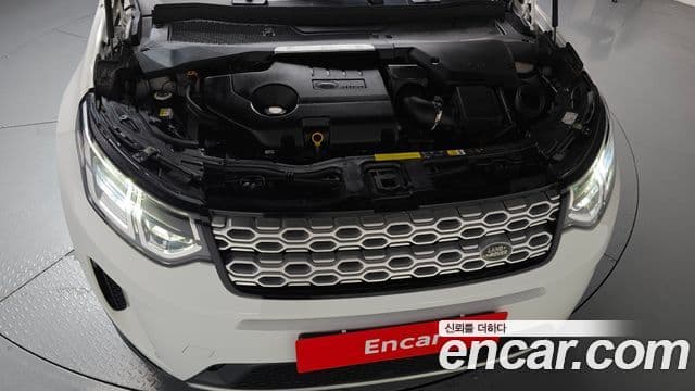 Land Rover Discovery Sport 2020 — Photo 26/35