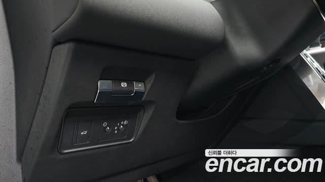 Land Rover Discovery Sport 2020 — Photo 3/35