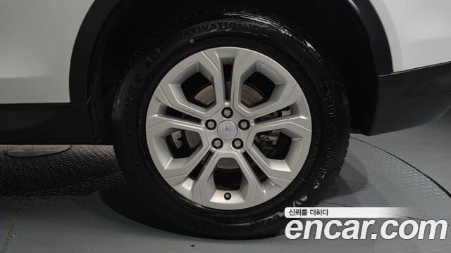 Land Rover Discovery Sport 2020 — Photo 31/35