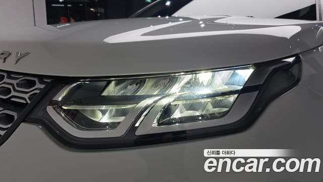 Land Rover Discovery Sport 2020 — Photo 7/35