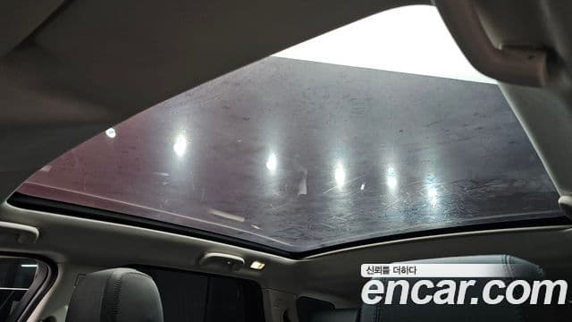 Land Rover Discovery Sport 2020 — Photo 18/35
