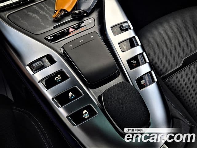 Mercedes-Benz AMG GT 2023 — Photo 14/20