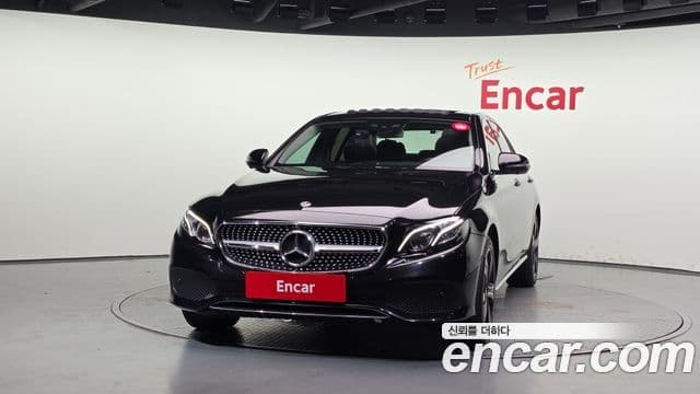 Mercedes-Benz E-Class 2019 — Şəkil 14/20