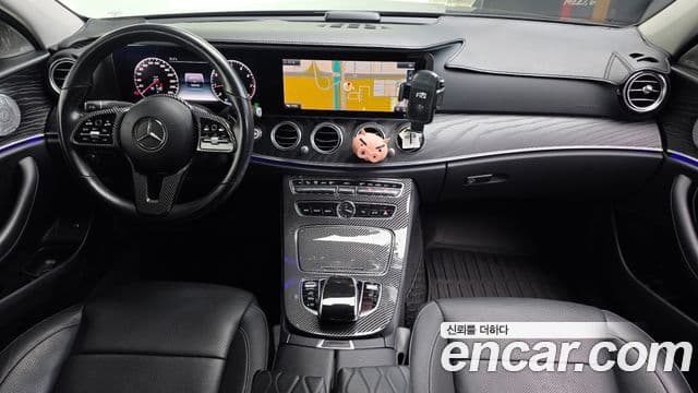 Mercedes-Benz E-Class 2019 — Şəkil 12/20