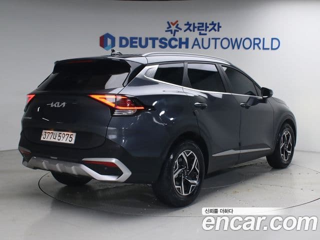 Kia Sportage 2023 — ფოტო 1/20