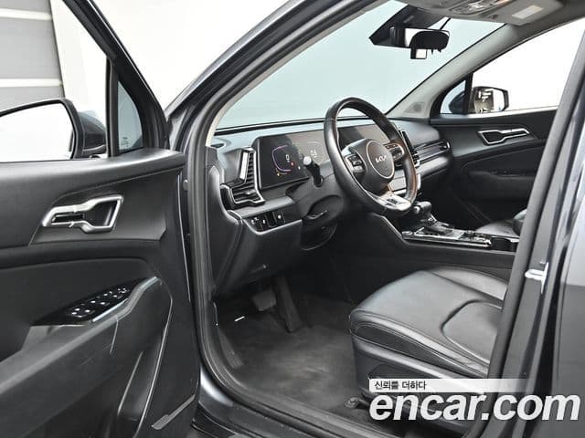 Kia Sportage 2023 — ფოტო 10/20