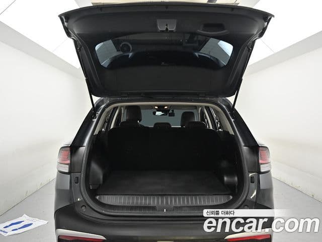 Kia Sportage 2023 — ფოტო 18/20