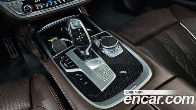 BMW 7 Series 2019 — Şəkil 7/20