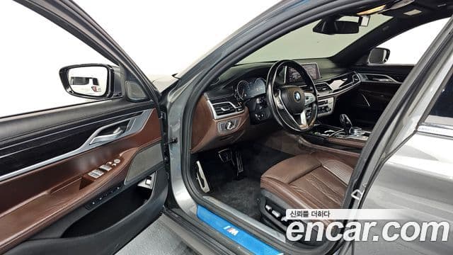 BMW 7 Series 2019 — Şəkil 8/20