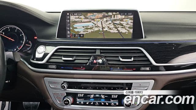 BMW 7 Series 2019 — Şəkil 12/20