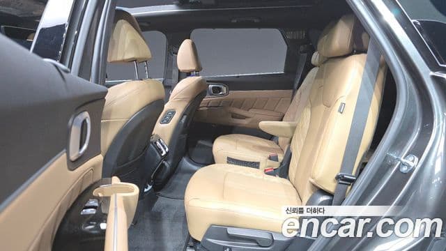 Kia Sorento 2024 — Photo 5/33