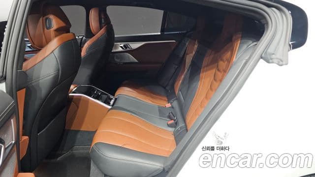 BMW 8 Series 2024 — ფოტო 12/20