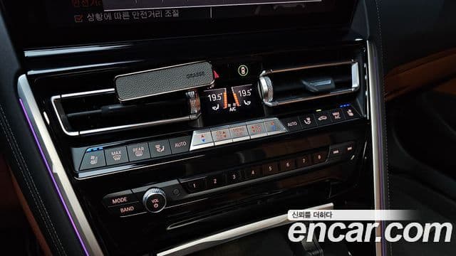 BMW 8 Series 2024 — ფოტო 20/20