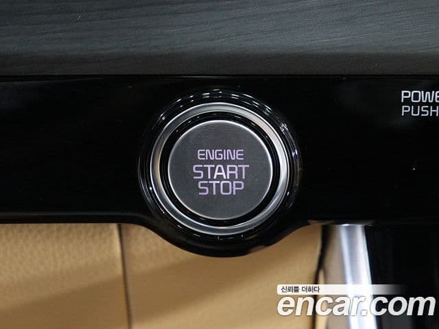 Kia Carnival 2021 — Şəkil 15/20
