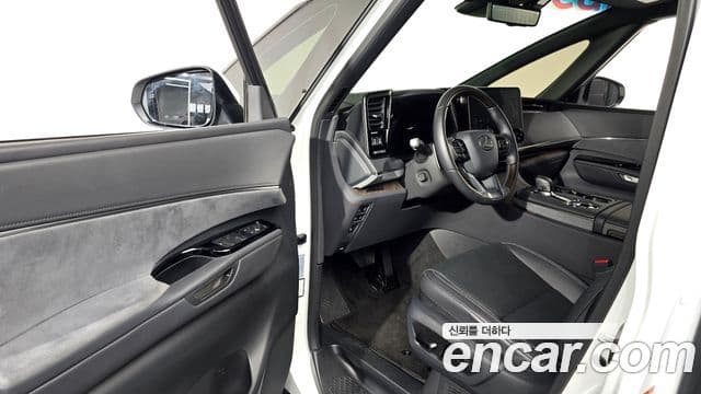 Lexus LM 2024 — ფოტო 2/20