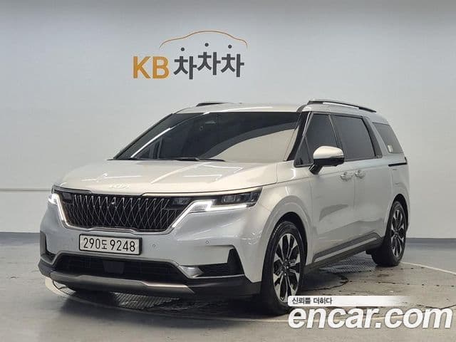 Kia Carnival 2022 — ფოტო 18/18