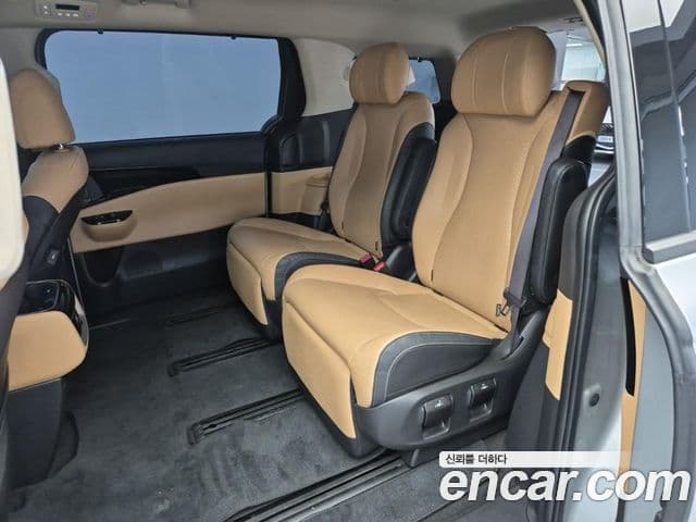 Kia Carnival 2022 — ფოტო 9/18