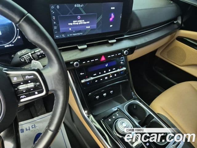 Kia Carnival 2022 — ფოტო 10/18