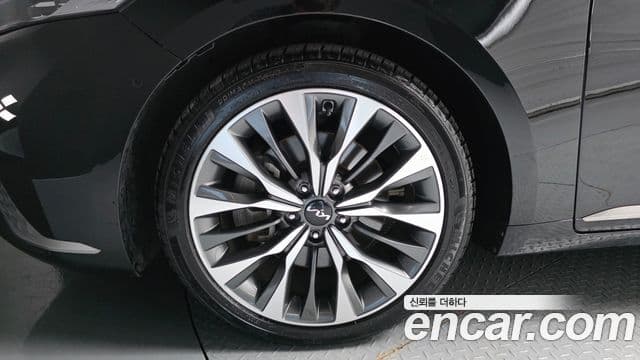 Kia K8 2021 — ფოტო 5/20