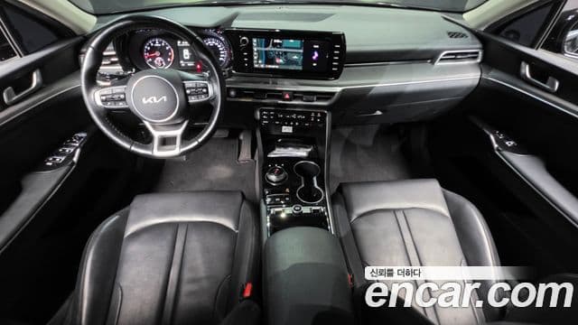 Kia K5 2023 — ფოტო 7/20