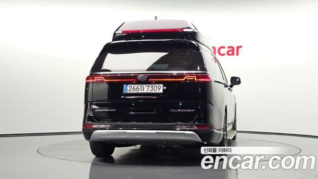 Kia Carnival 2021 — Фото 4/20