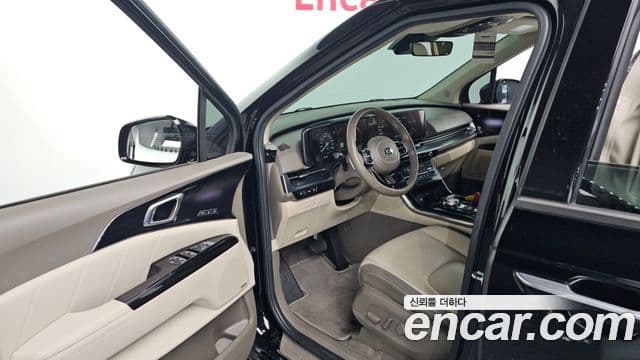 Kia Carnival 2021 — Фото 10/20
