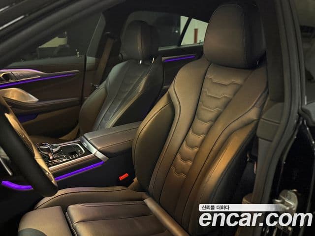 BMW 8 Series 2023 — ფოტო 8/10