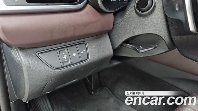 Genesis G70 2022 — Şəkil 19/20