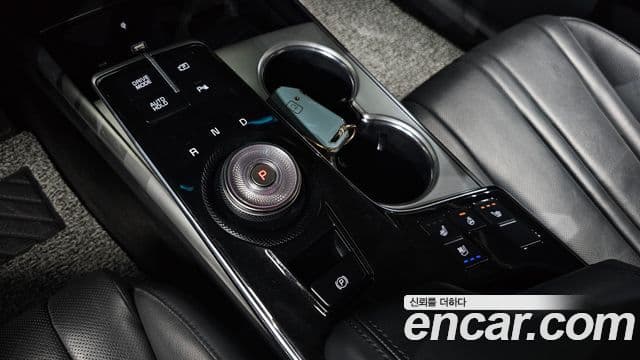 Kia K8 2023 — Şəkil 9/20