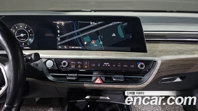Kia K8 2023 — Şəkil 13/20