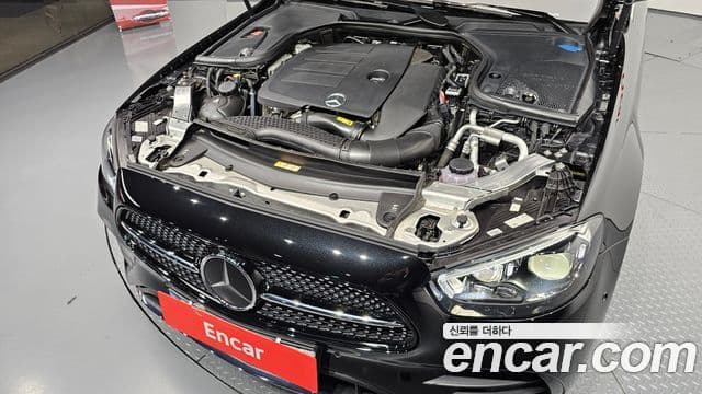Mercedes-Benz E-Class 2022 — фото 6 из 20