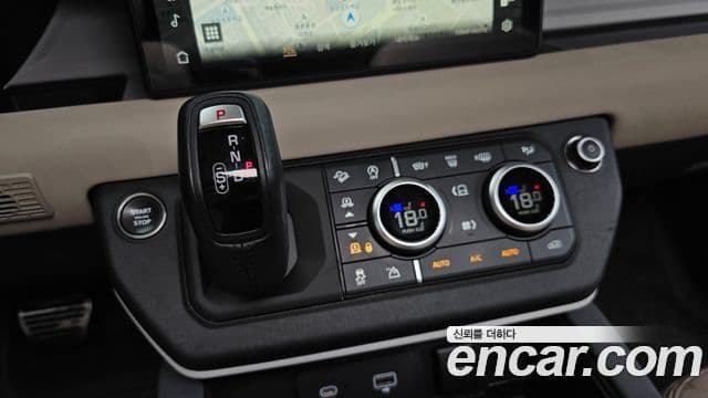 Land Rover Defender 2022 — Фото 9/20
