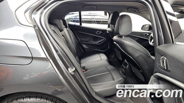 BMW 1 Series 2021 — ფოტო 12/20