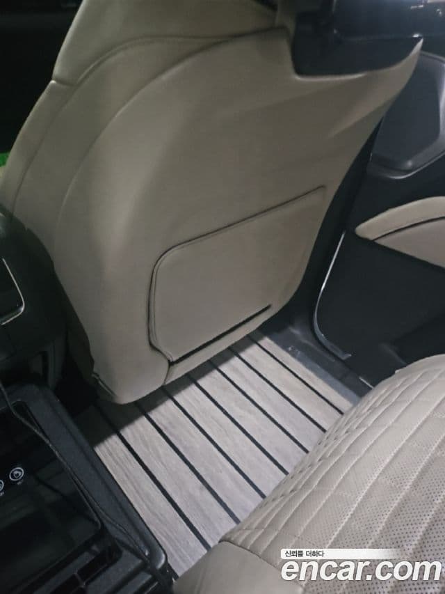 Cadillac Escalade 2023 — ფოტო 12/20