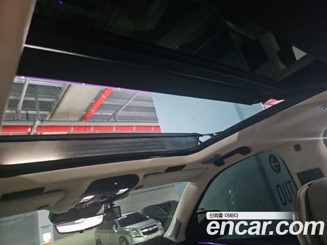 Cadillac Escalade 2023 — ფოტო 14/20