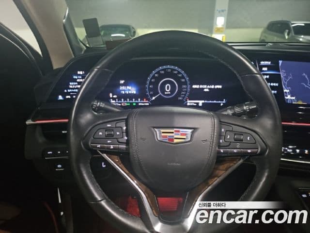 Cadillac Escalade 2023 — ფოტო 15/20