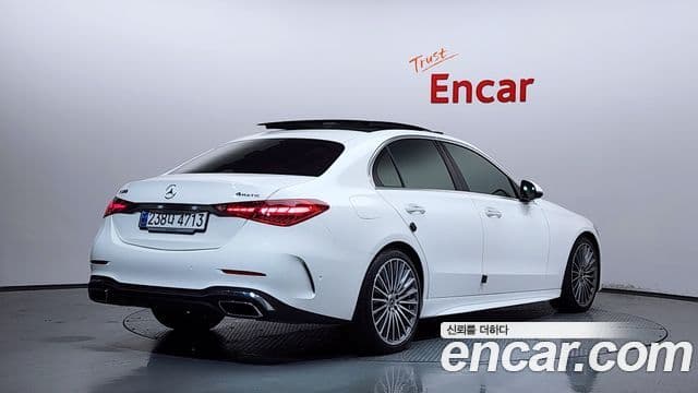 Mercedes-Benz C-Class 2023 — ფოტო 2/20