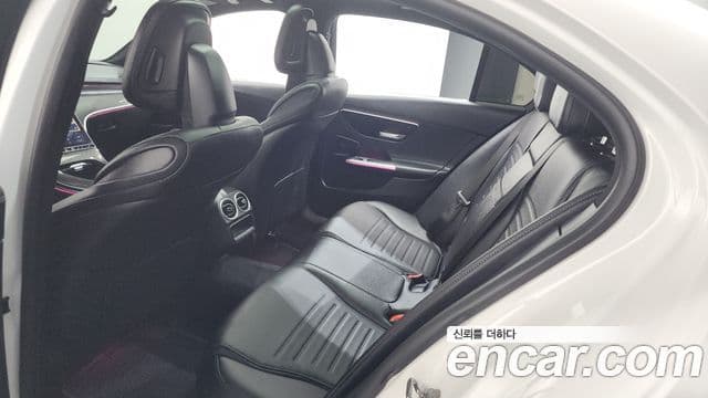 Mercedes-Benz C-Class 2023 — фото 11 из 20