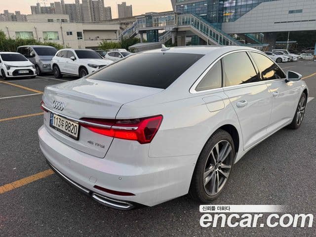 Audi A6 2022 — фото 5 из 14