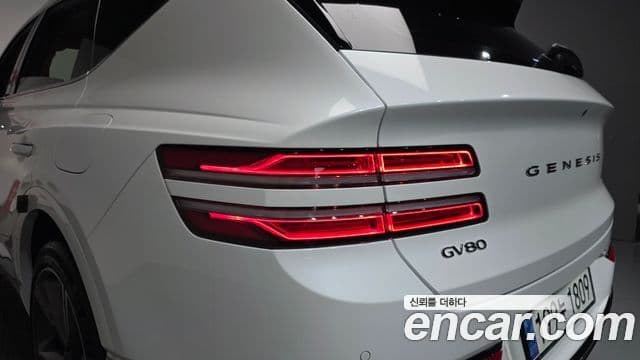 Genesis GV80 2024 — Photo 35/38