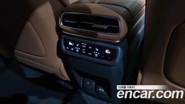 Genesis GV80 2024 — Photo 34/38