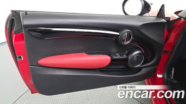 Mini Cooper S 2019 — Şəkil 9/32